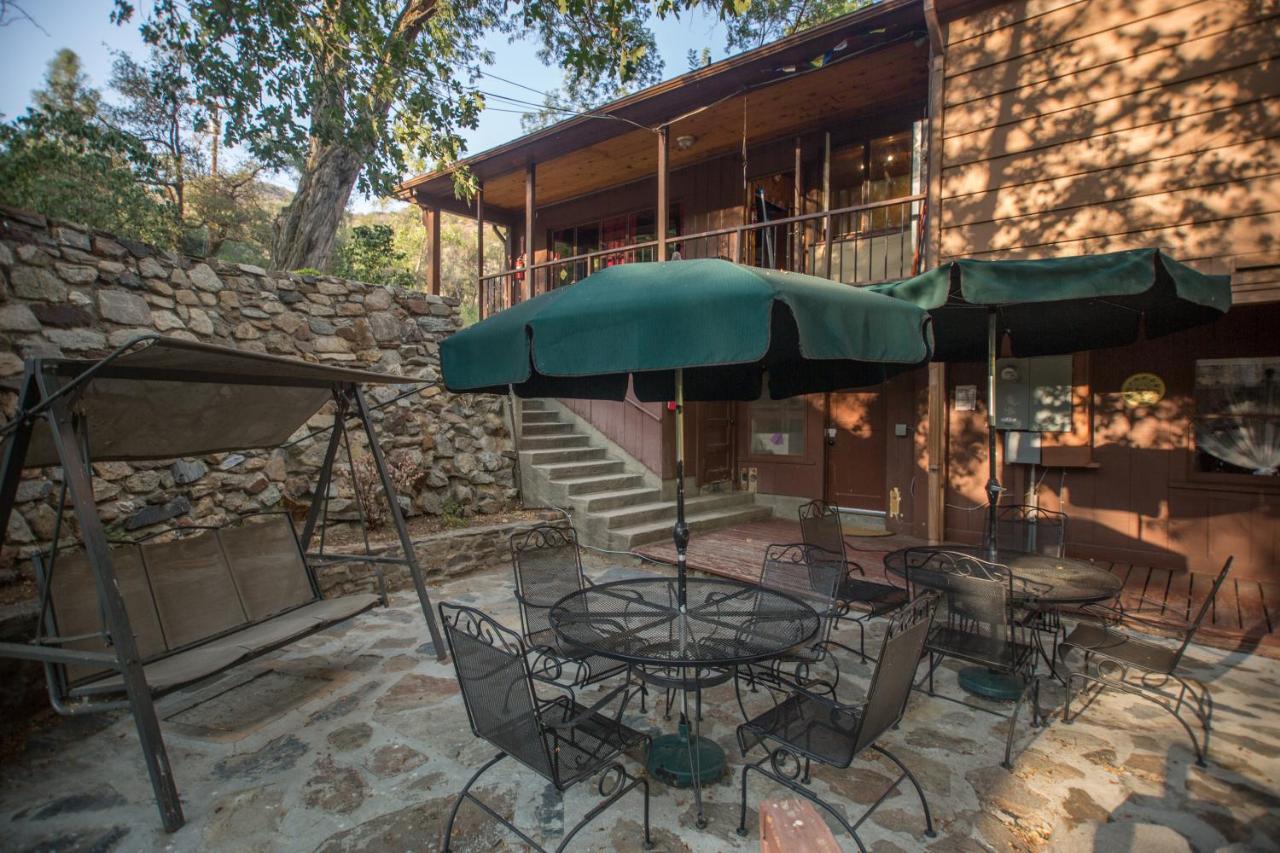 Quiet Mind Lodge, Spa & Retreat Sequoias Kernville Bagian luar foto