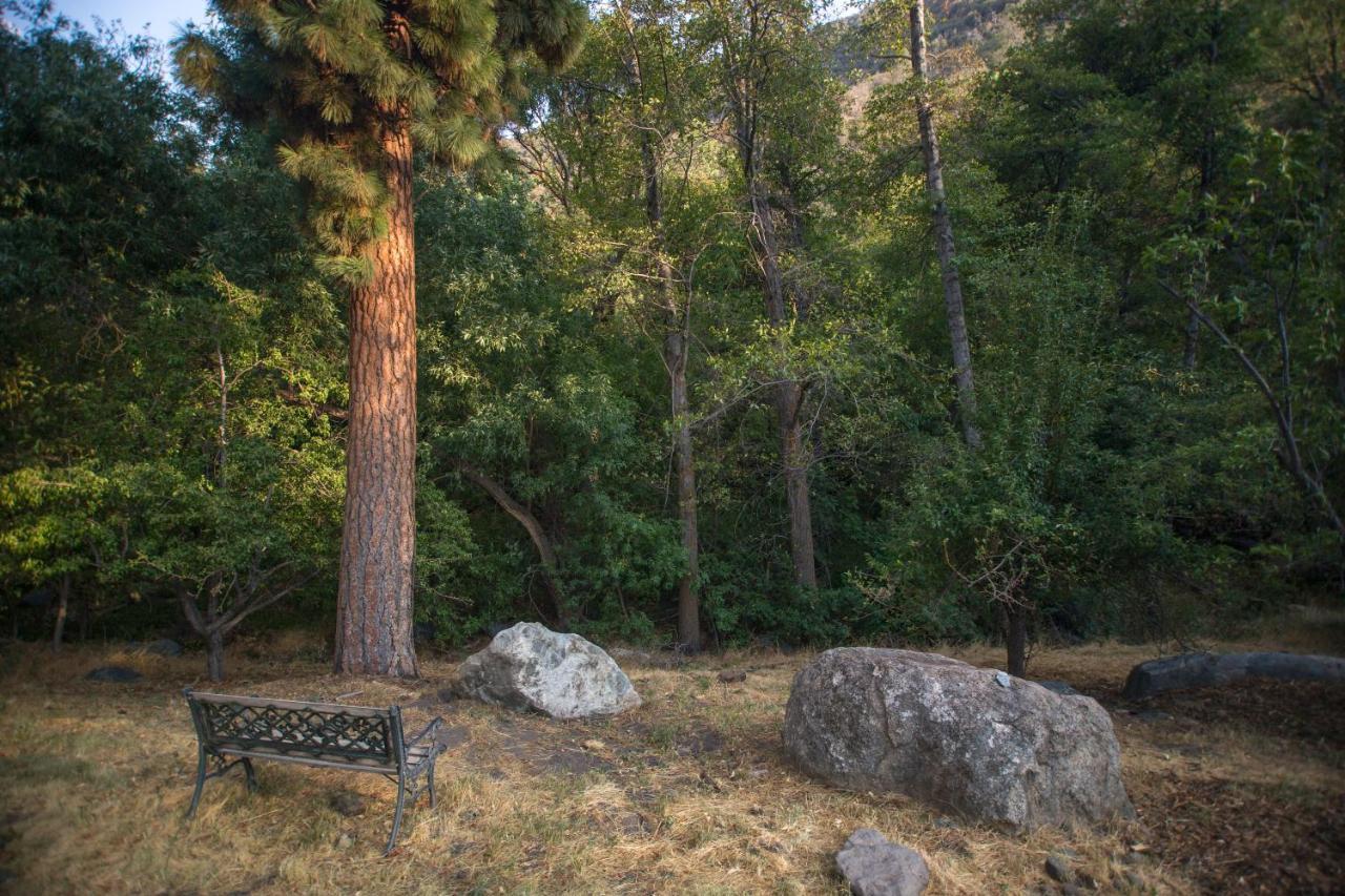 Quiet Mind Lodge, Spa & Retreat Sequoias Kernville Bagian luar foto