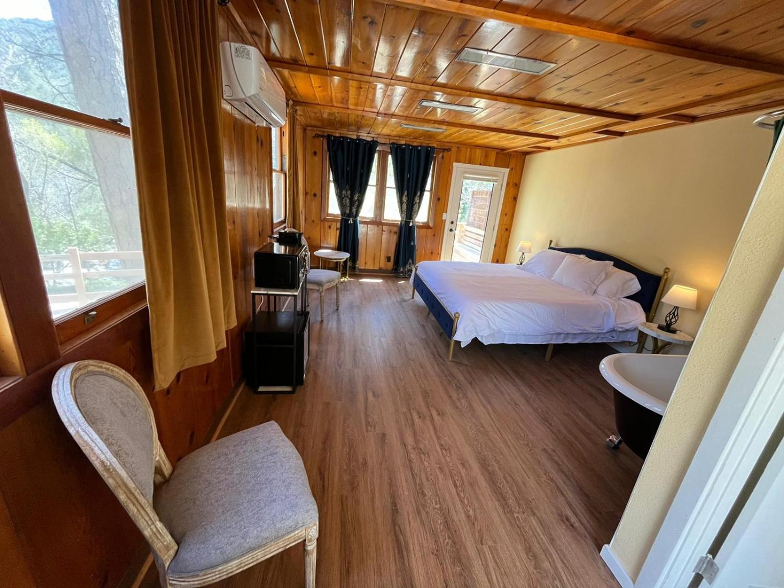 Quiet Mind Lodge, Spa & Retreat Sequoias Kernville Bagian luar foto