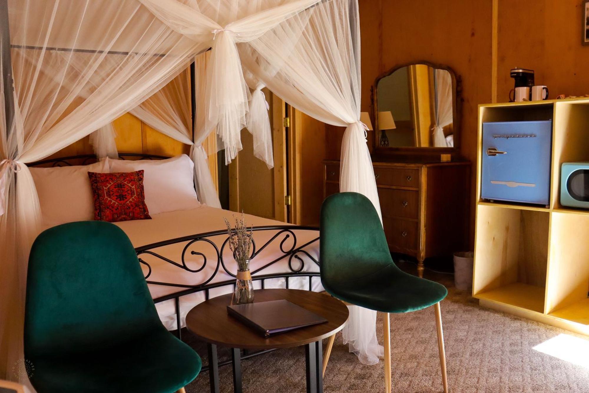 Quiet Mind Lodge, Spa & Retreat Sequoias Kernville Bagian luar foto